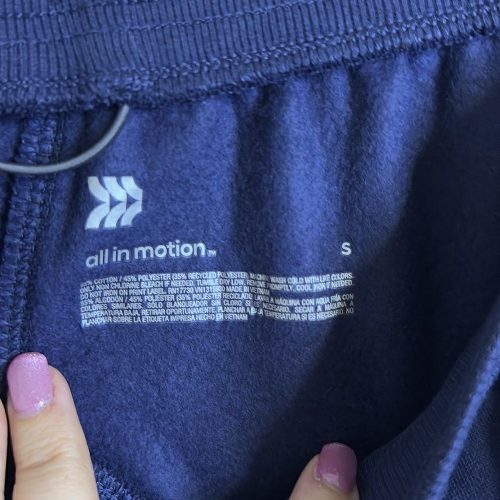 NWT- All in Motion- mid rise navy blue joggers- women’s size small - Picture 8 of 8